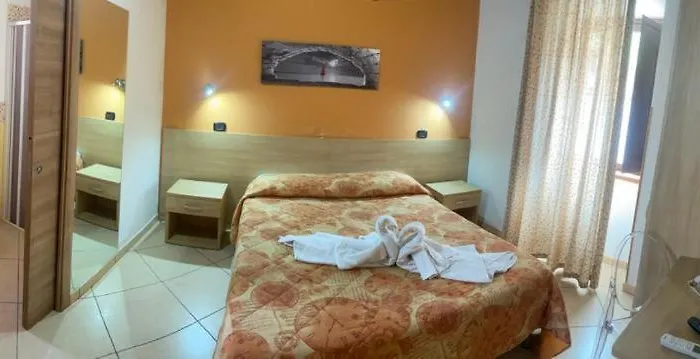 Mandanici :borgo Marsalini Barcellona-Pozzo di Gotto